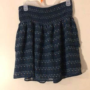 Blue and tan Old Navy skirt size L (fits many sizes)
